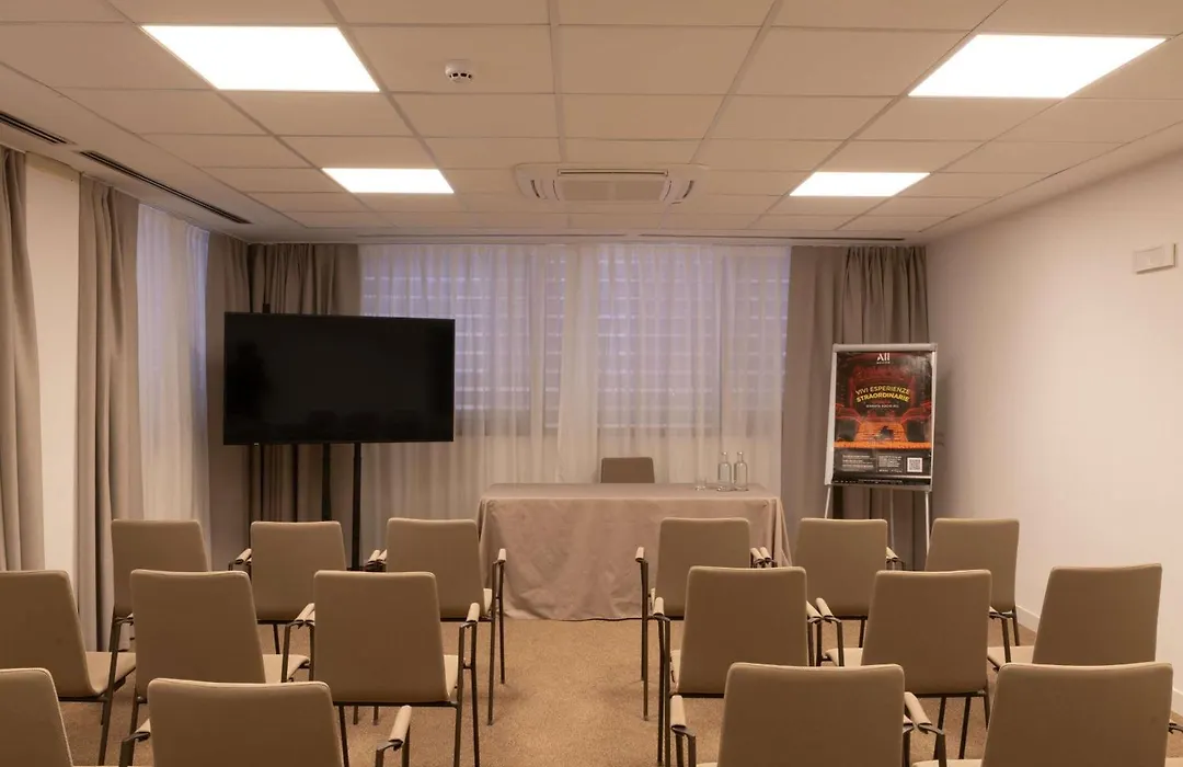 Moevenpick Hotel Bari-1